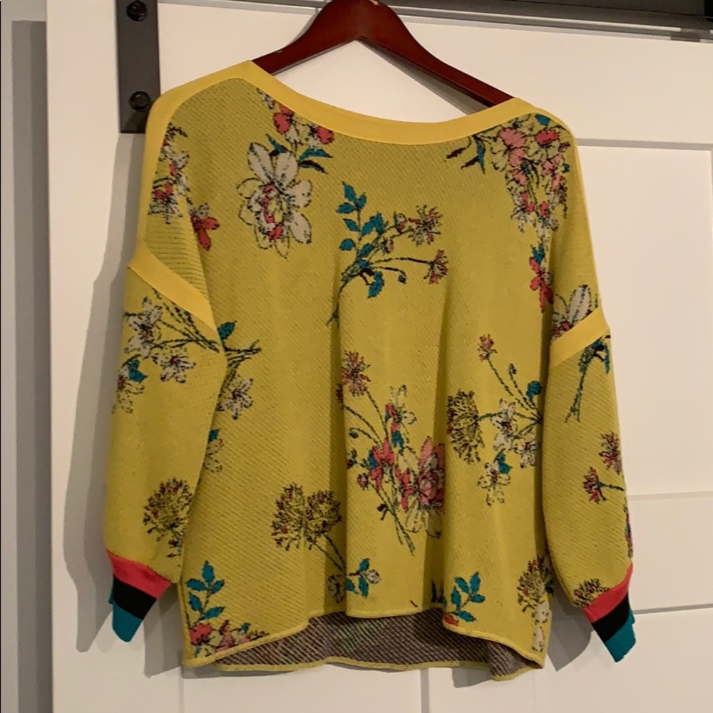 Multi-colored knit sweater by Aldomartins